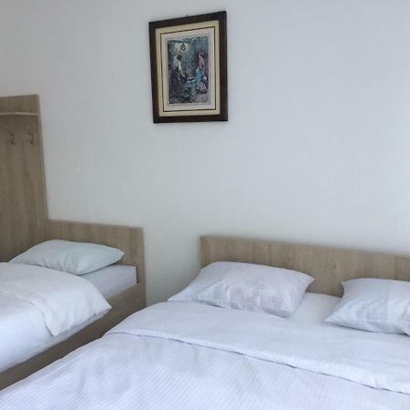 Pansion Asim Bed & Breakfast Jablanica Bagian luar foto