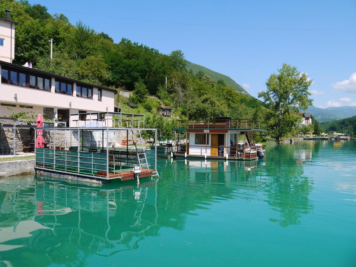 Pansion Asim Bed & Breakfast Jablanica Bagian luar foto