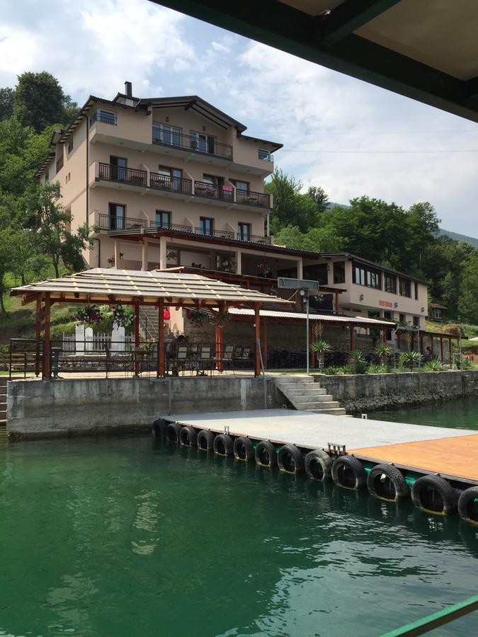 Pansion Asim Bed & Breakfast Jablanica Bagian luar foto