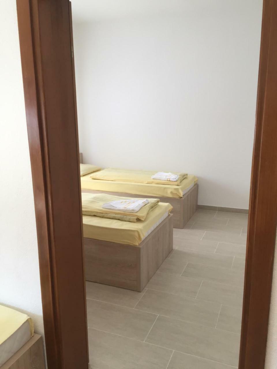 Pansion Asim Bed & Breakfast Jablanica Bagian luar foto