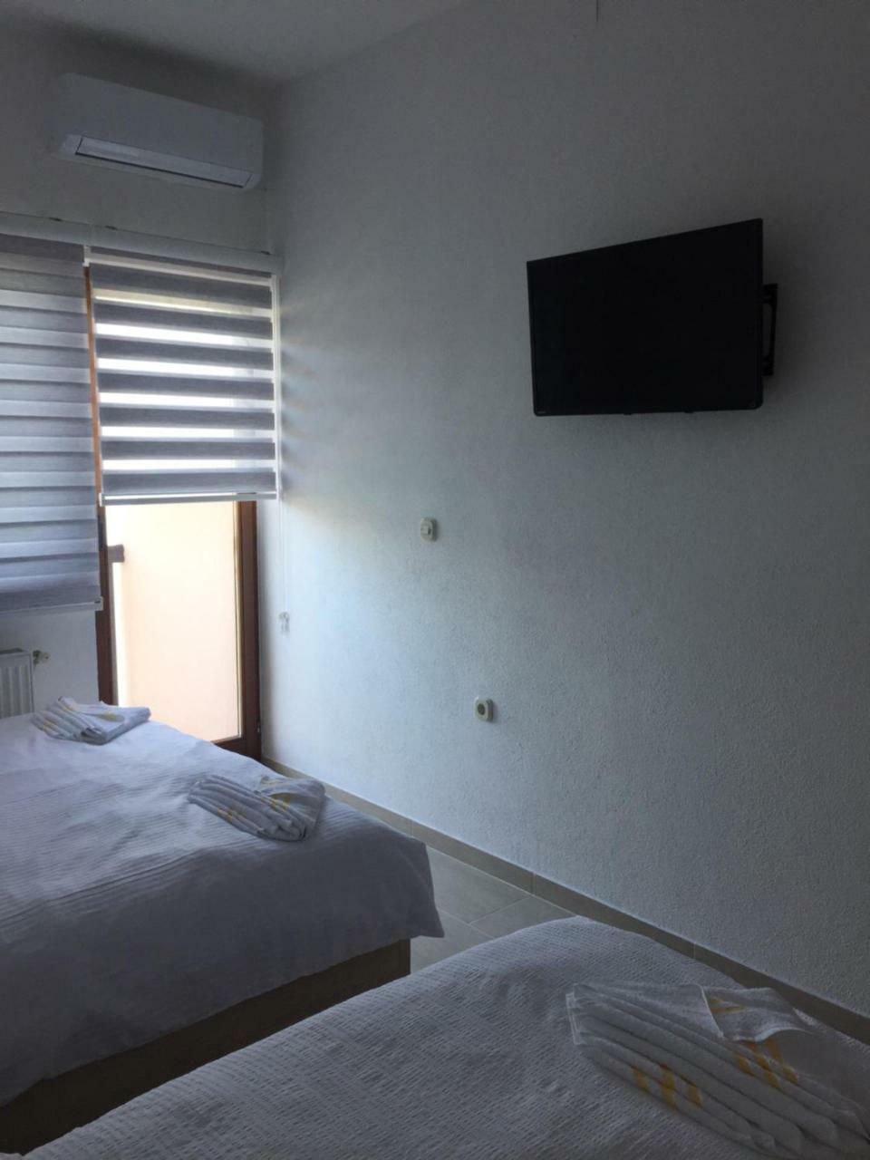 Pansion Asim Bed & Breakfast Jablanica Bagian luar foto