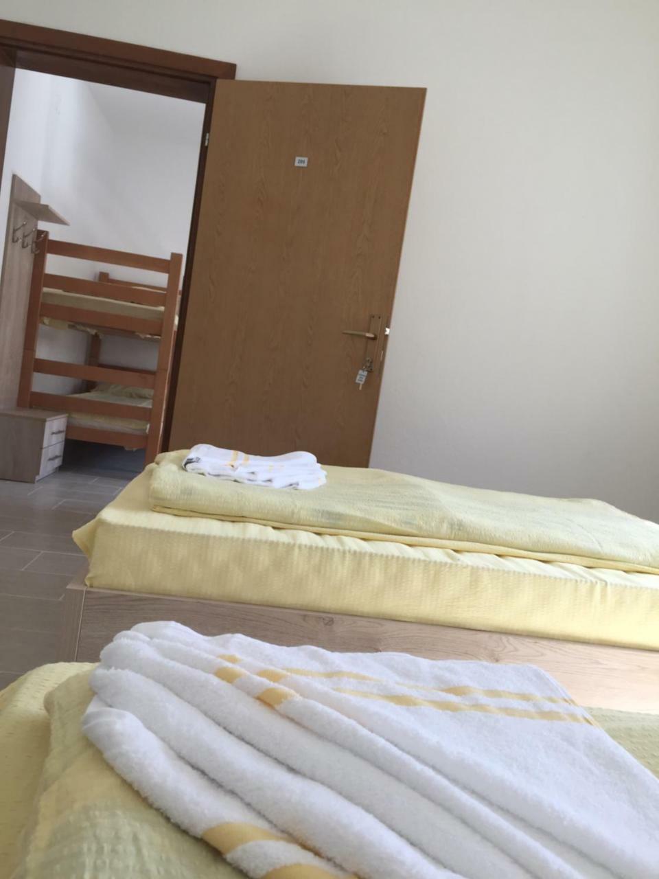 Pansion Asim Bed & Breakfast Jablanica Bagian luar foto